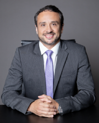 Dr. Fernando de Barros